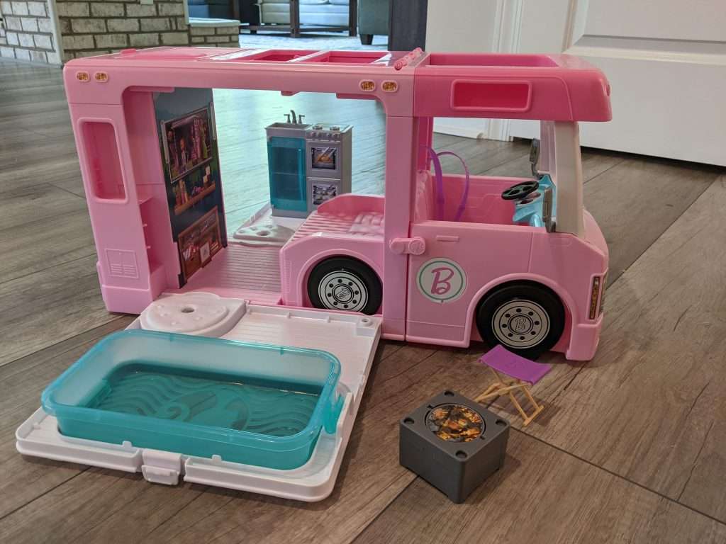Best toy truck and camper set for children. Barbie 